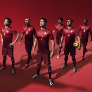 -英超赛后深度剖析，教练揭示防守体系调整秘诀，英超防守反击的球队